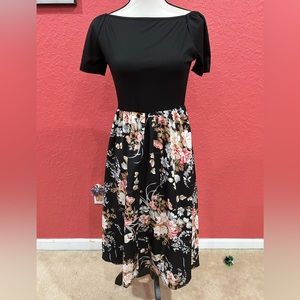 SHEIN beautiful black off the shoulder dress with printed flowers. Size L